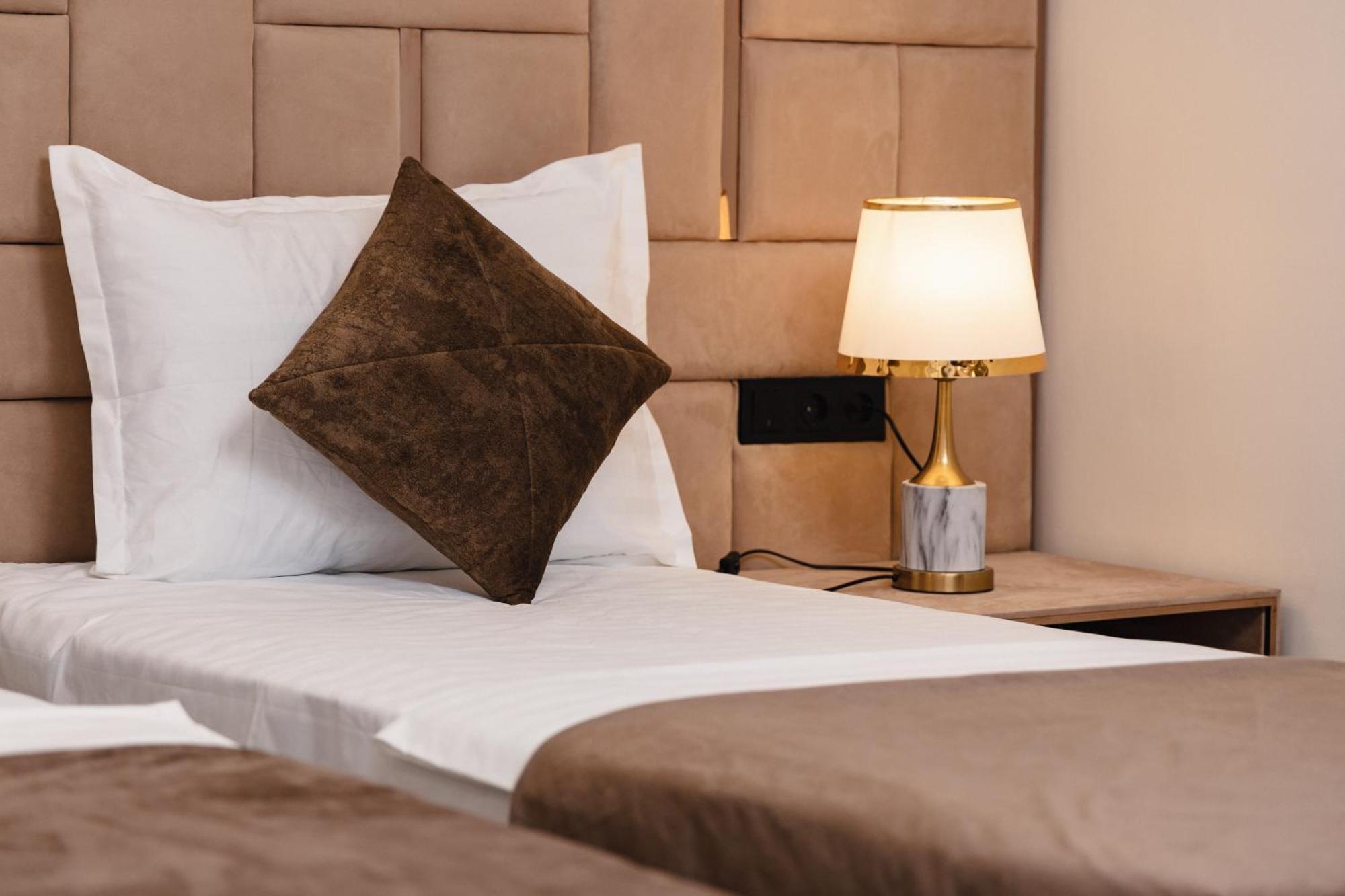 Art Royal Hotel Ташкент Екстериор снимка