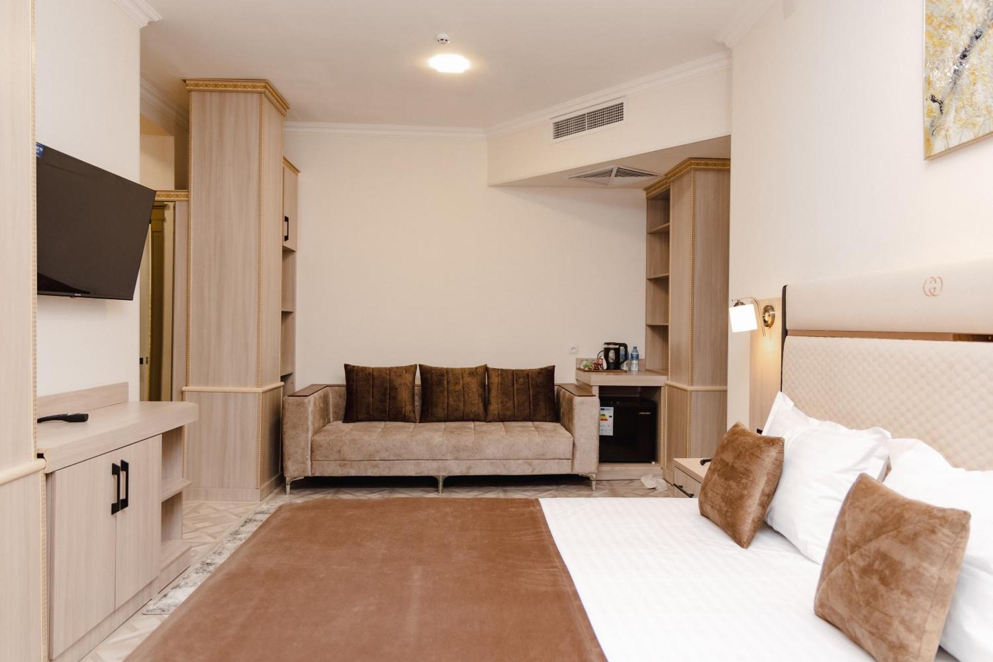 Art Royal Hotel Ташкент Екстериор снимка